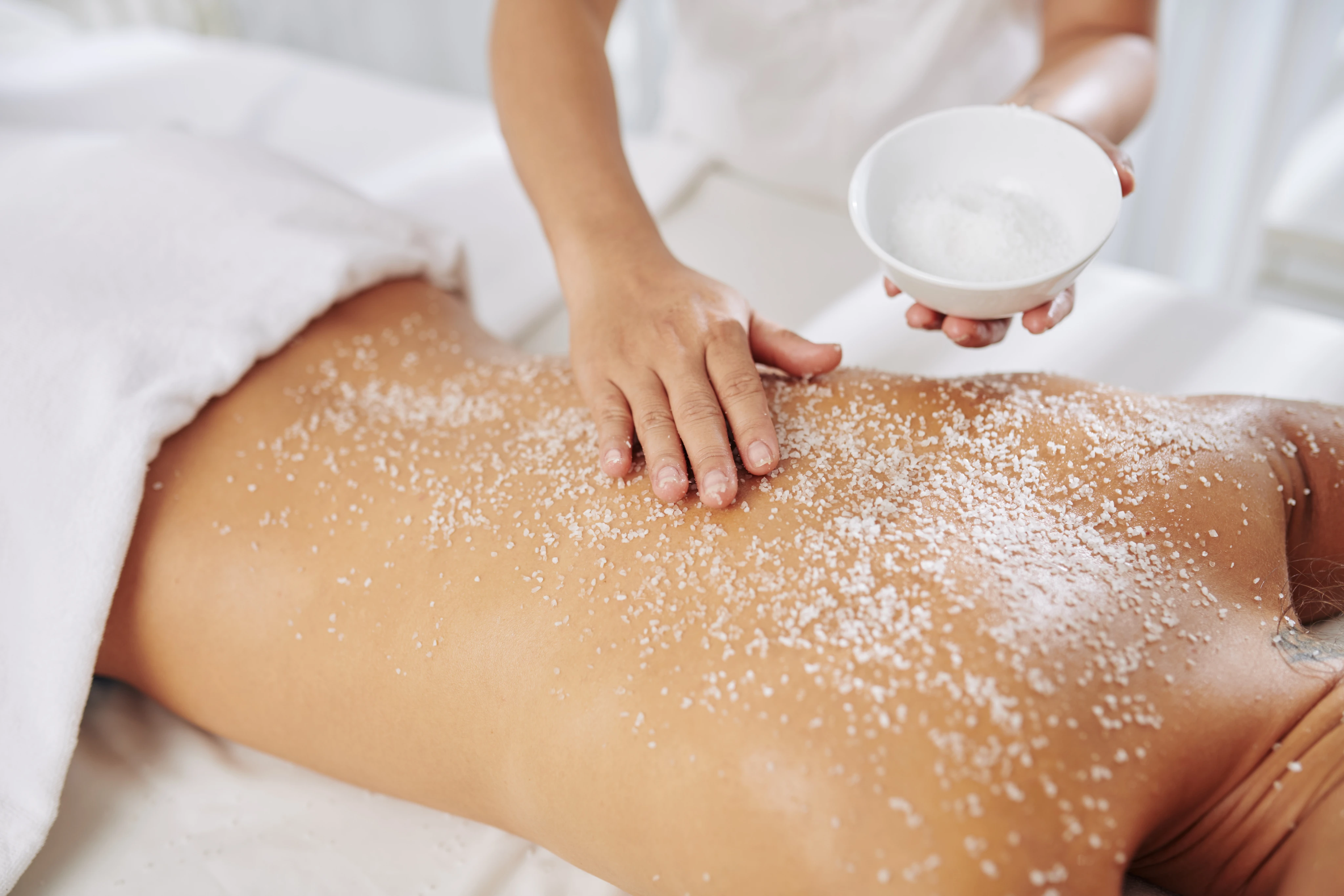 Body Scrub & Coconut Oil Massage Package